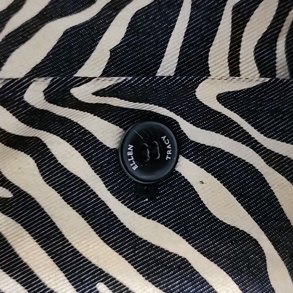 Linda Allard Ellen Tracy Womens Gold & Black Zebra Print Button Front Coat Sz 12 - Picture 3 of 10
